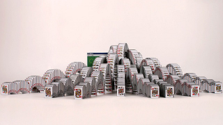 Illustration for article titled These Guys Win Solitaire Forever
